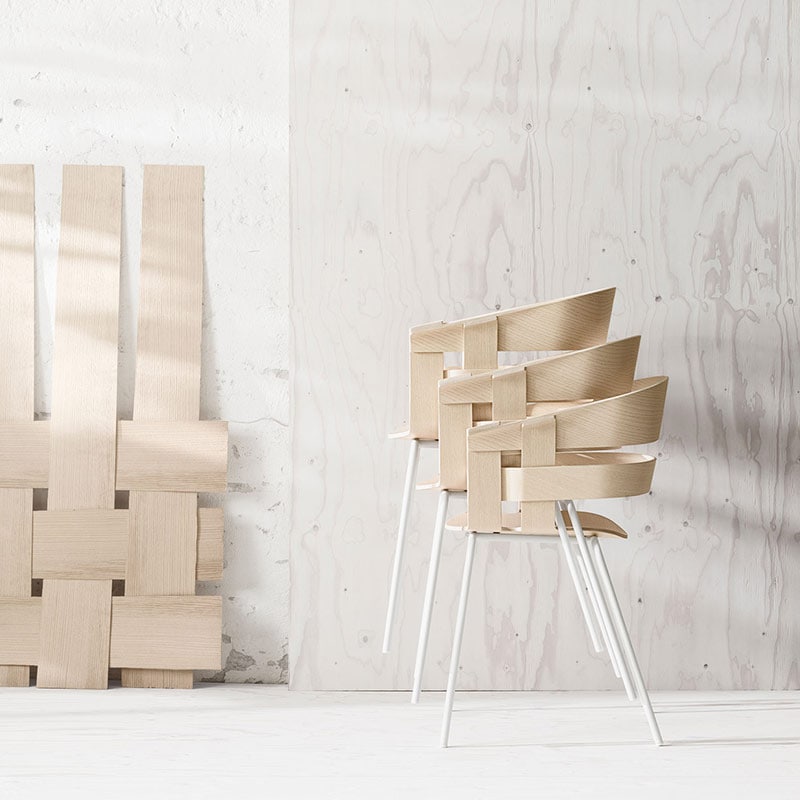 Massives Holzdesign, nachhaltige Möbel, skandinavischer Stil, moderne Inneneinrichtung, umweltfreundliches Holz.