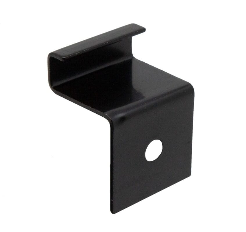 Schwarze Metallhalterung für Bambusmöbel, robust und langlebig.