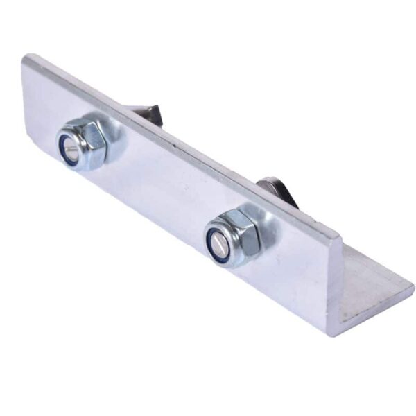 Metallzaunbefestigung für stabile Zaunmontage.