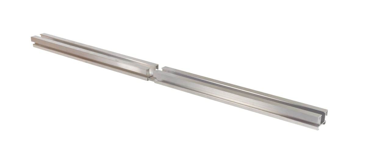 Aluminium-Gleitleisten für Bambusrollos, langlebig und leichtgängig.